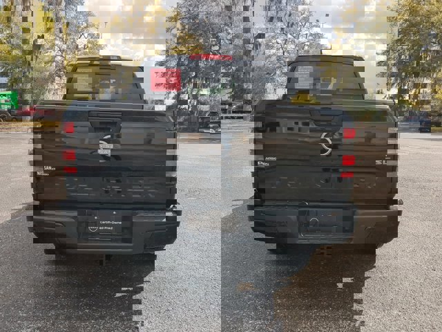 Certified 2024 Nissan Frontier SL w/ Technology Package image 5