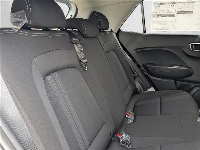 Used 2025 Hyundai Venue SEL image 21