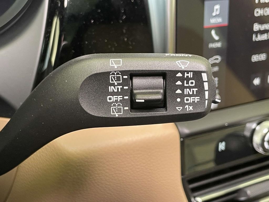 New 2026 Porsche Macan image 43