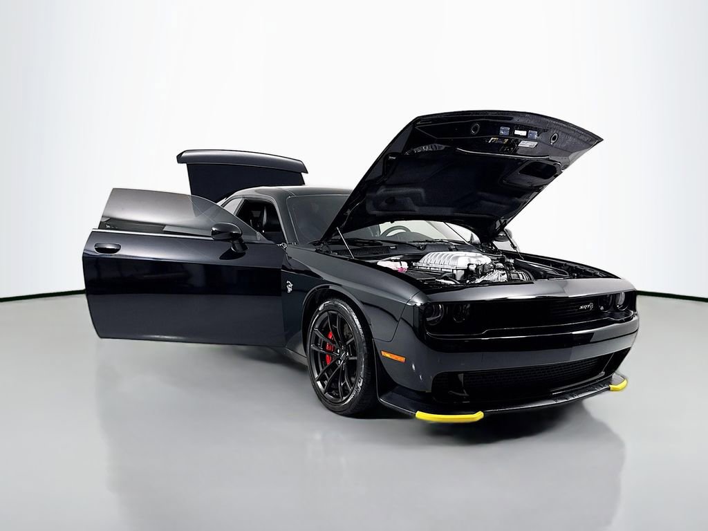 Used 2023 Dodge Challenger SRT Hellcat w/ Driver Convenience Group image 25