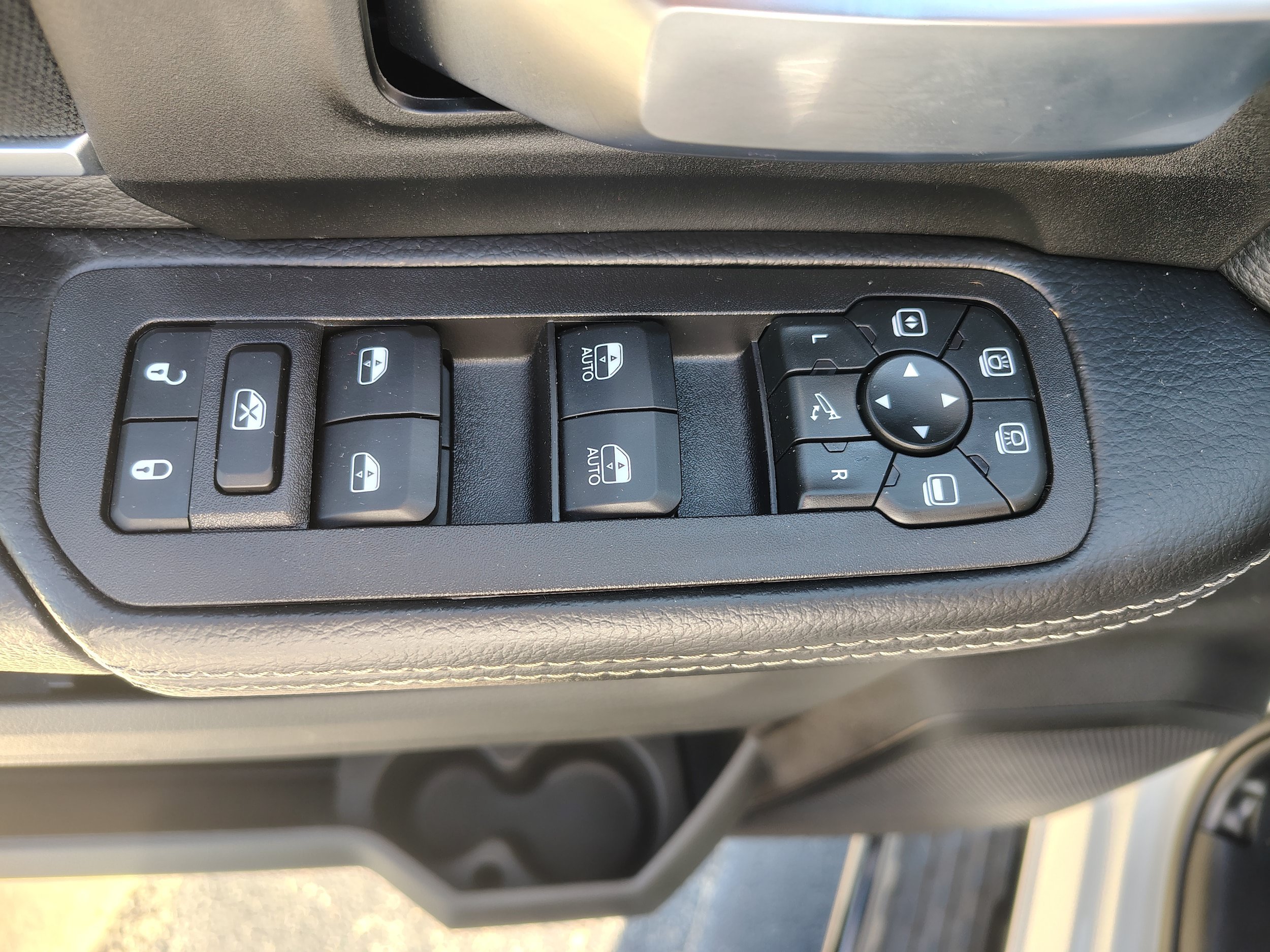 Certified 2025 RAM 2500 Big Horn AWD/4WD image 19