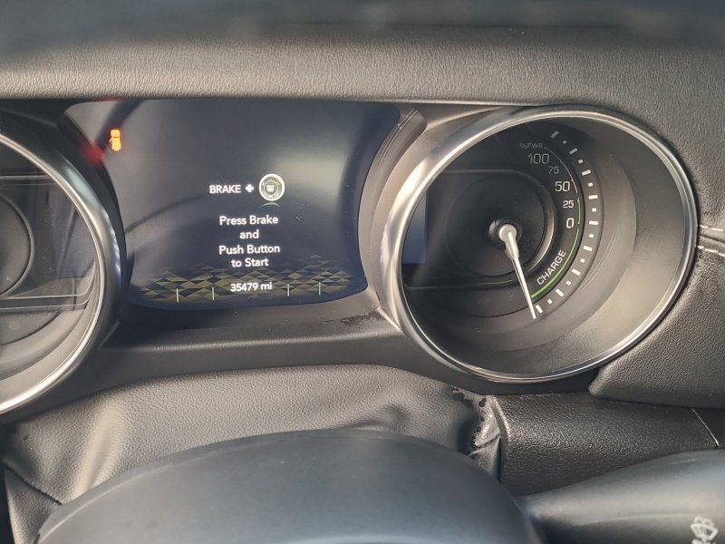 Used 2022 Jeep Wrangler Unlimited Sahara w/ Cold Weather Group image 14