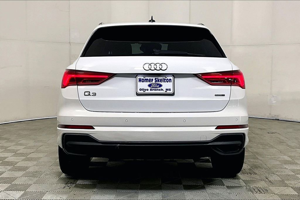 Used 2024 Audi Q3 2.0T Premium Plus w/ Premium Plus Package AWD/4WD image 4