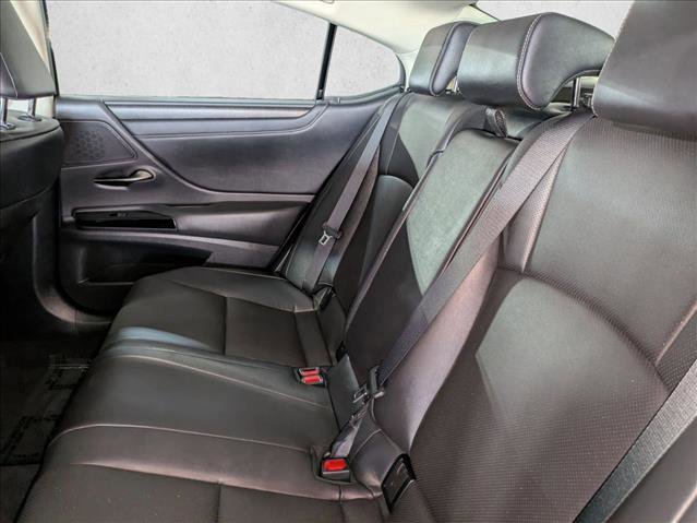 Used 2025 Lexus ES 300h w/ Premium Package image 20