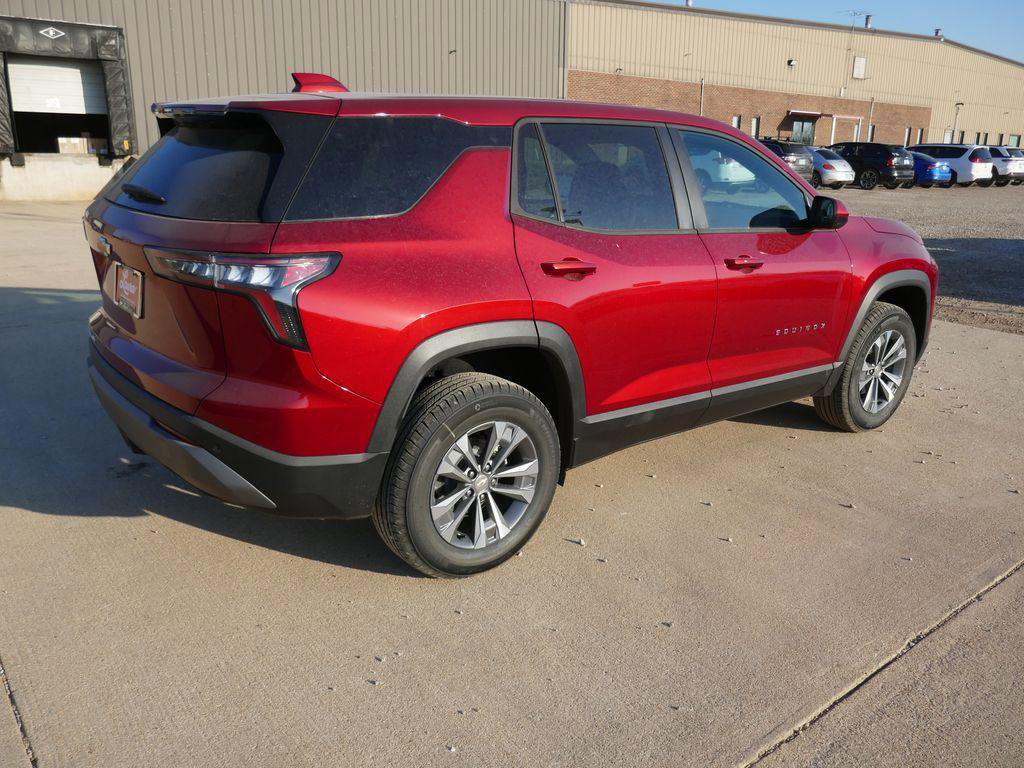 New 2026 Chevrolet Equinox LT image 5