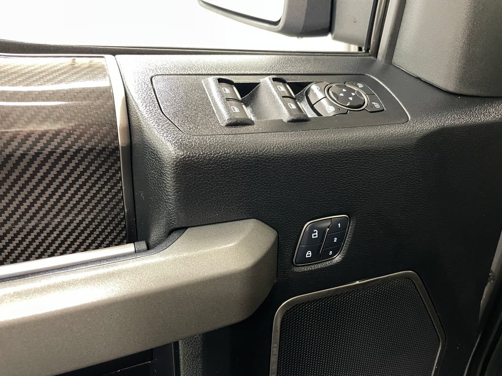 Used 2018 Ford F150 Raptor w/ Equipment Group 802A Luxury AWD/4WD image 29