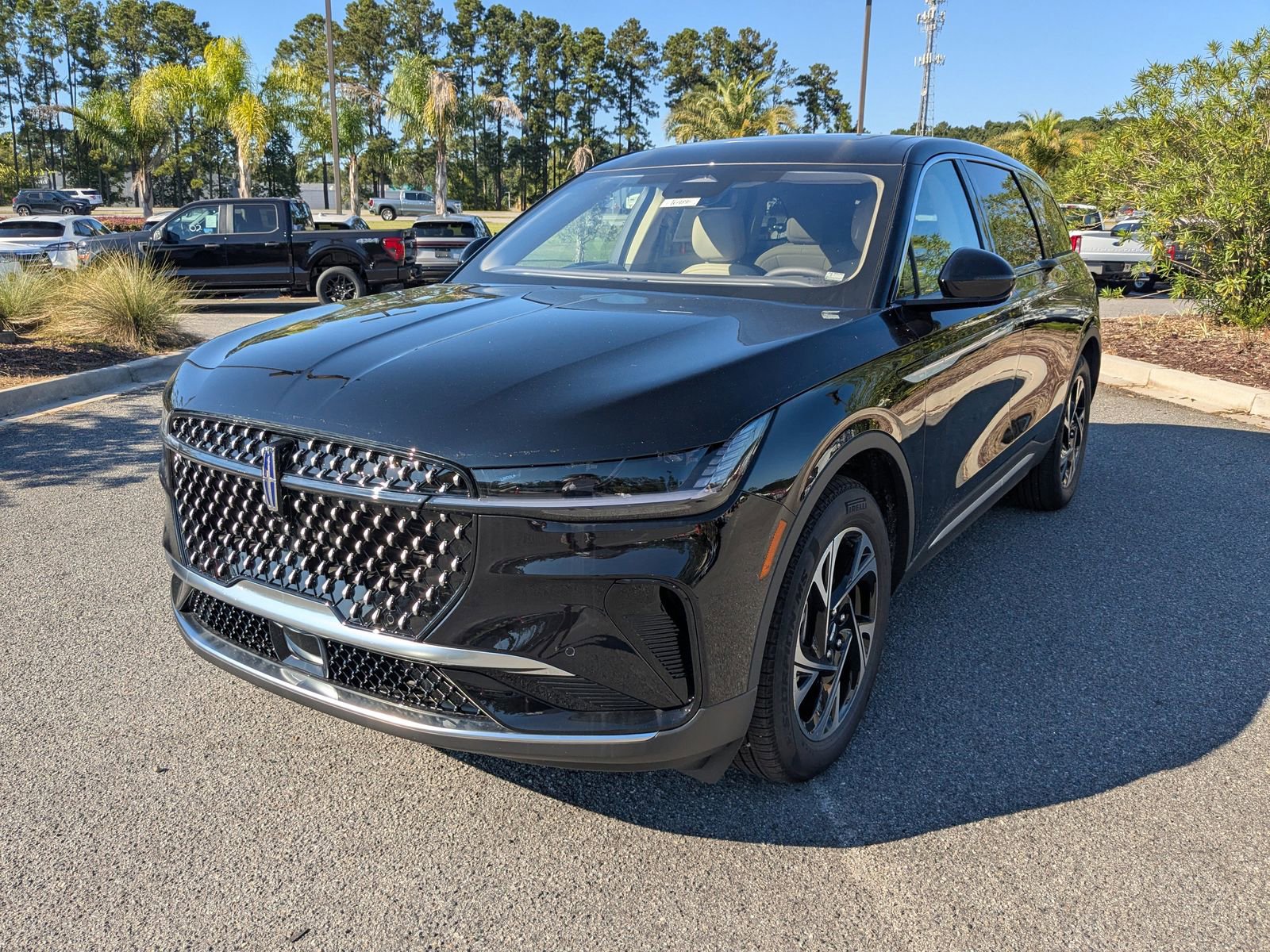 New 2025 Lincoln Nautilus Premier w/ Equipment Group 102A image 9