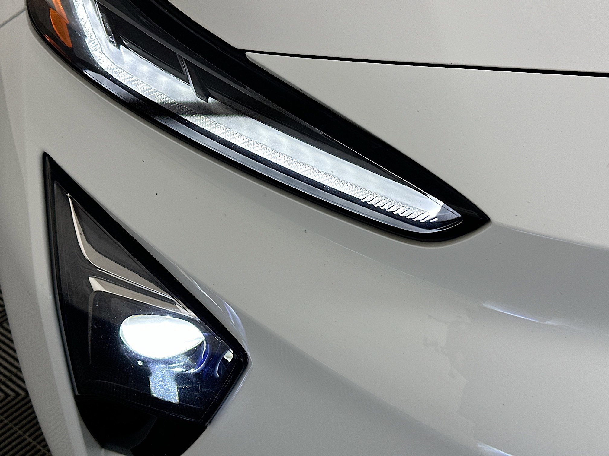 Used 2023 Chevrolet Bolt EUV LT w/ Convenience Package image 9