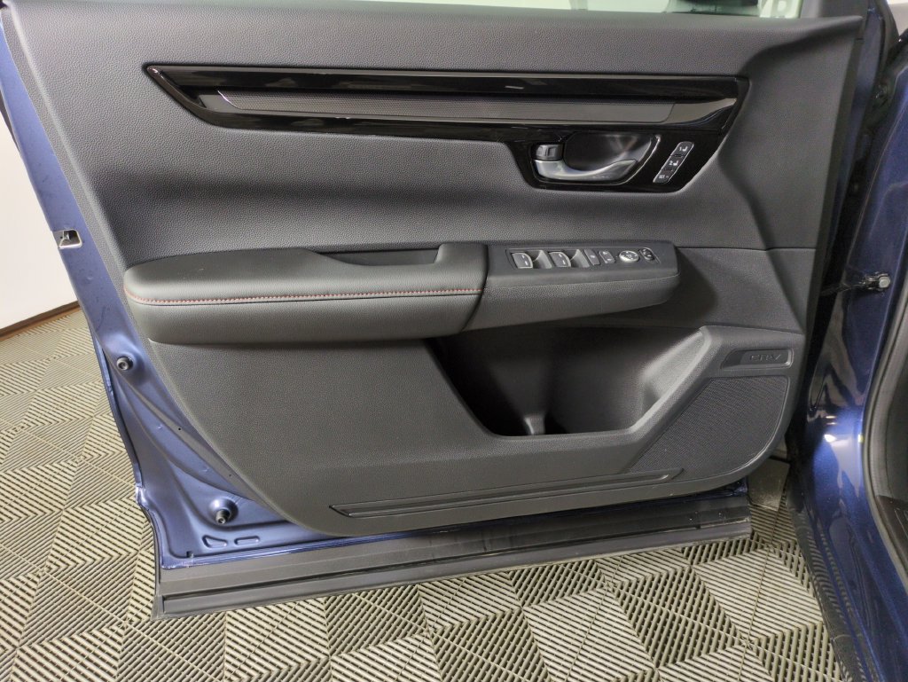Used 2026 Honda CR-V Sport Touring image 11