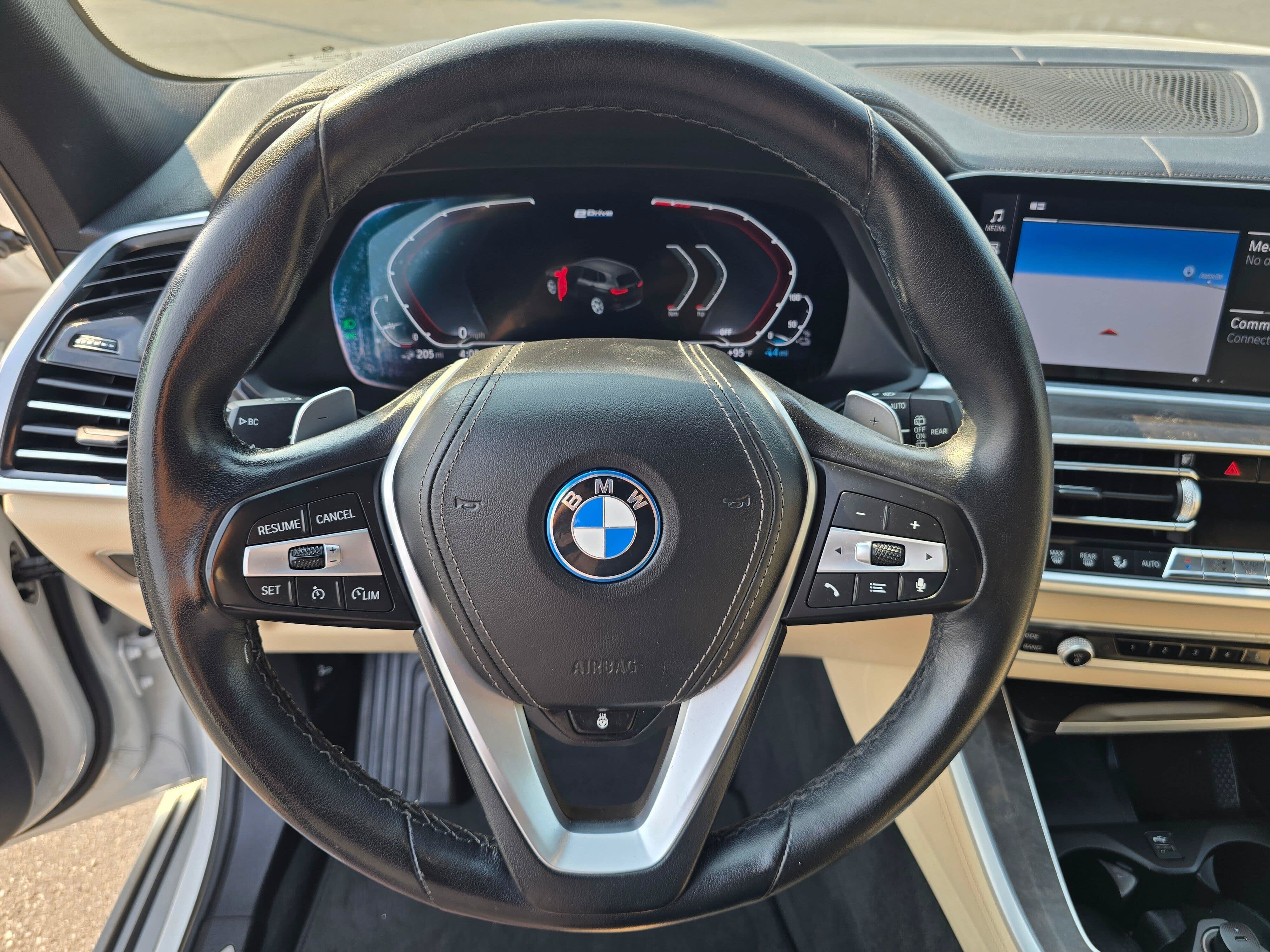 Used 2022 BMW X5 xDrive45e AWD/4WD image 16