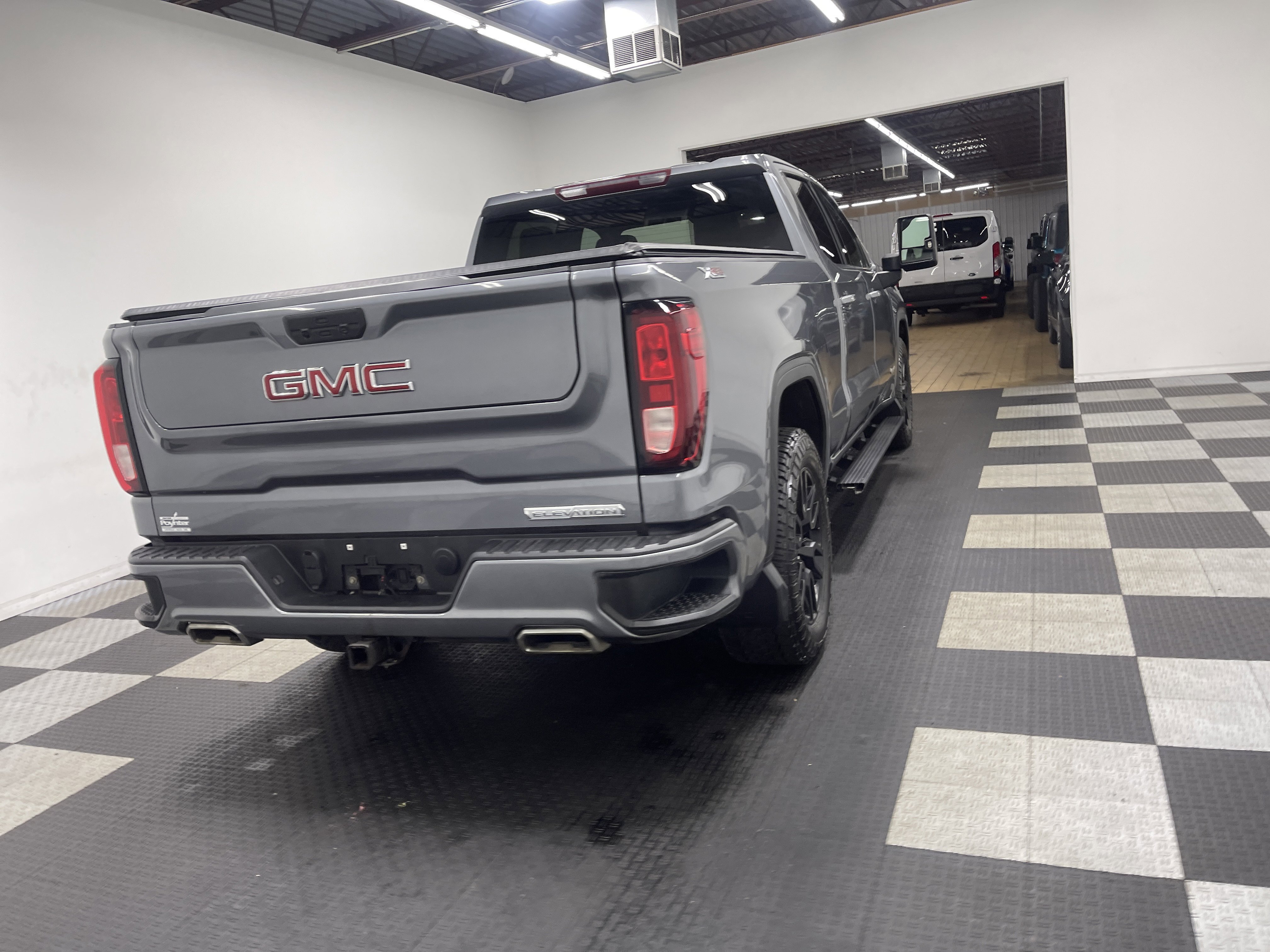 Used 2021 GMC Sierra 1500 Elevation w/ X31 Off-Road Package image 5