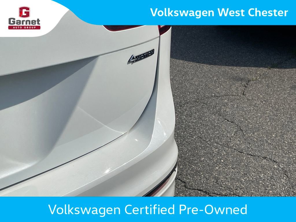 Certified 2024 Volkswagen Tiguan SE R-Line AWD/4WD image 44