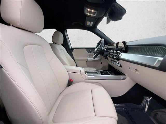 Used 2025 Mercedes-Benz GLB 250 4MATIC image 20