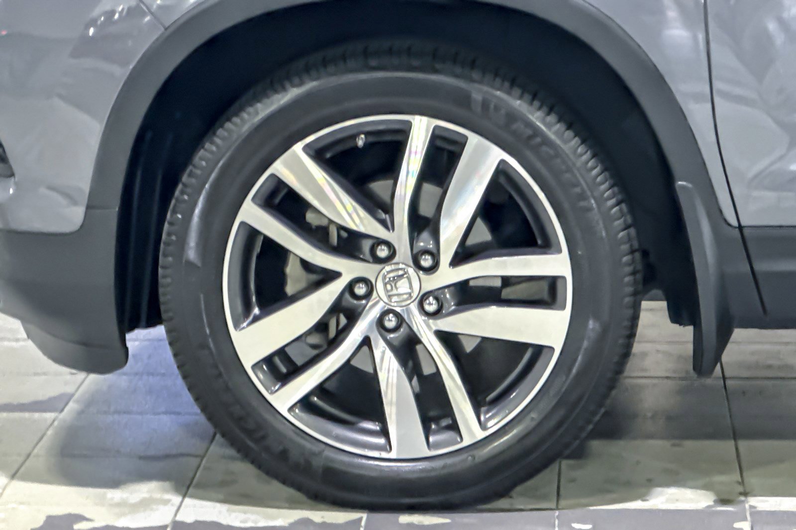 Used 2017 Honda Pilot Touring image 11