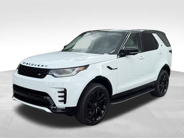 New 2025 Land Rover Discovery Dynamic SE