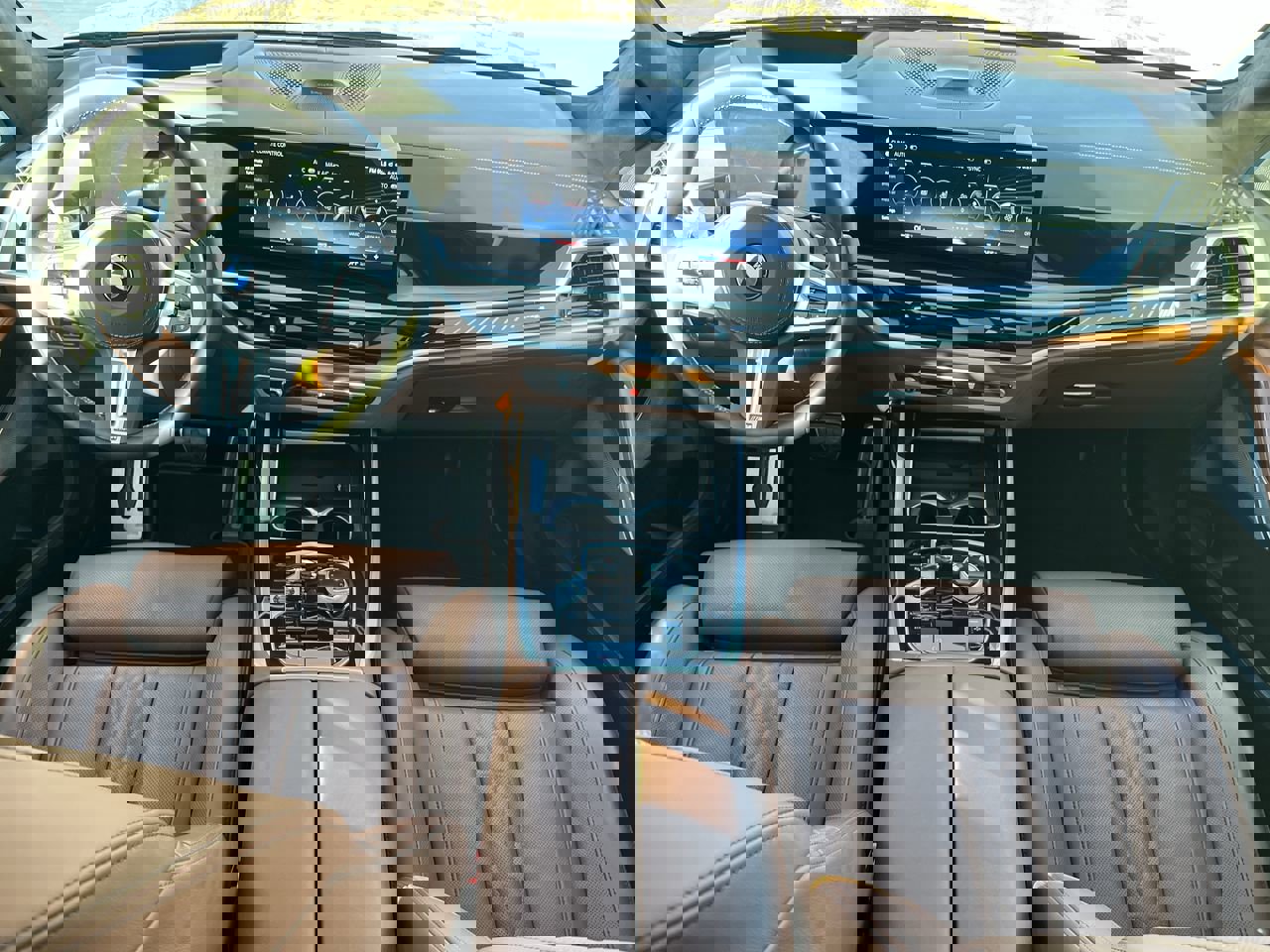 Certified 2023 BMW X7 M60i w/ Executive Package image 29