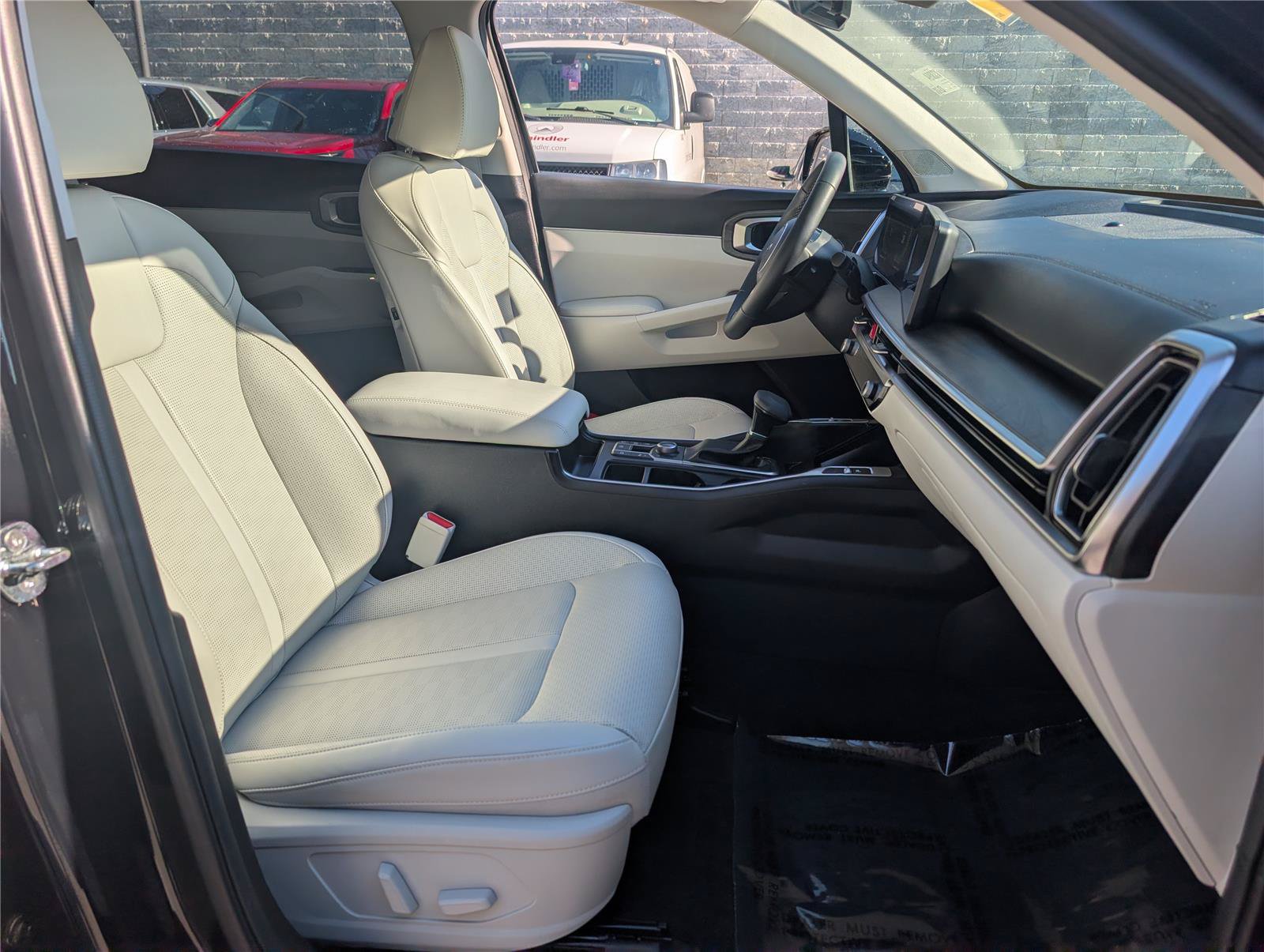 Used 2025 Kia Sorento X-Line EX AWD/4WD image 11