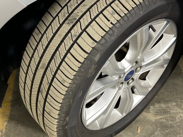 Used 2020 Ford Edge Titanium w/ Equipment Group 301A image 40