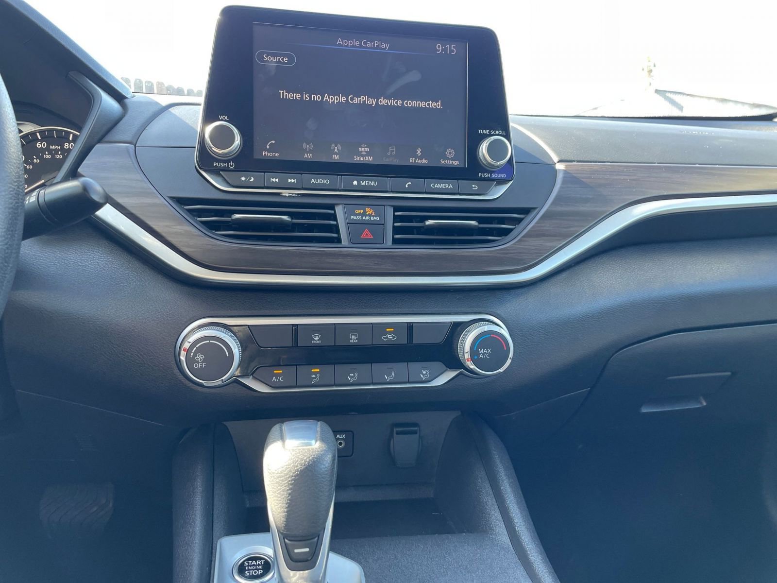 Used 2025 Nissan Altima 2.5 SV FWD image 17