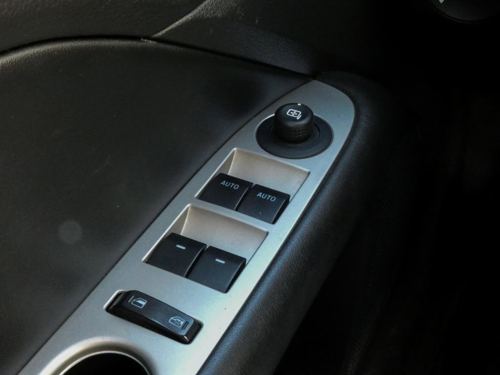 Used 2011 Ford Fusion SEL w/ Monochrome Appearance Pkg FWD image 26