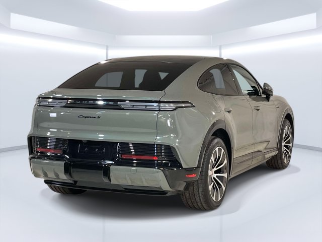 New 2026 Porsche Cayenne S AWD/4WD image 7