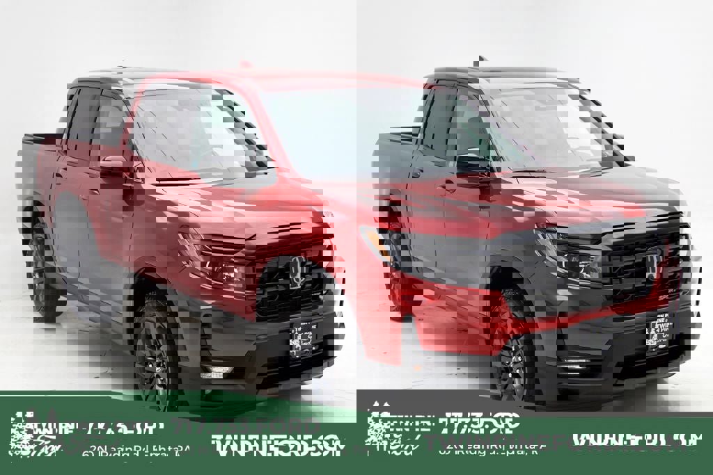 Used 2025 Honda Ridgeline Sport image 1