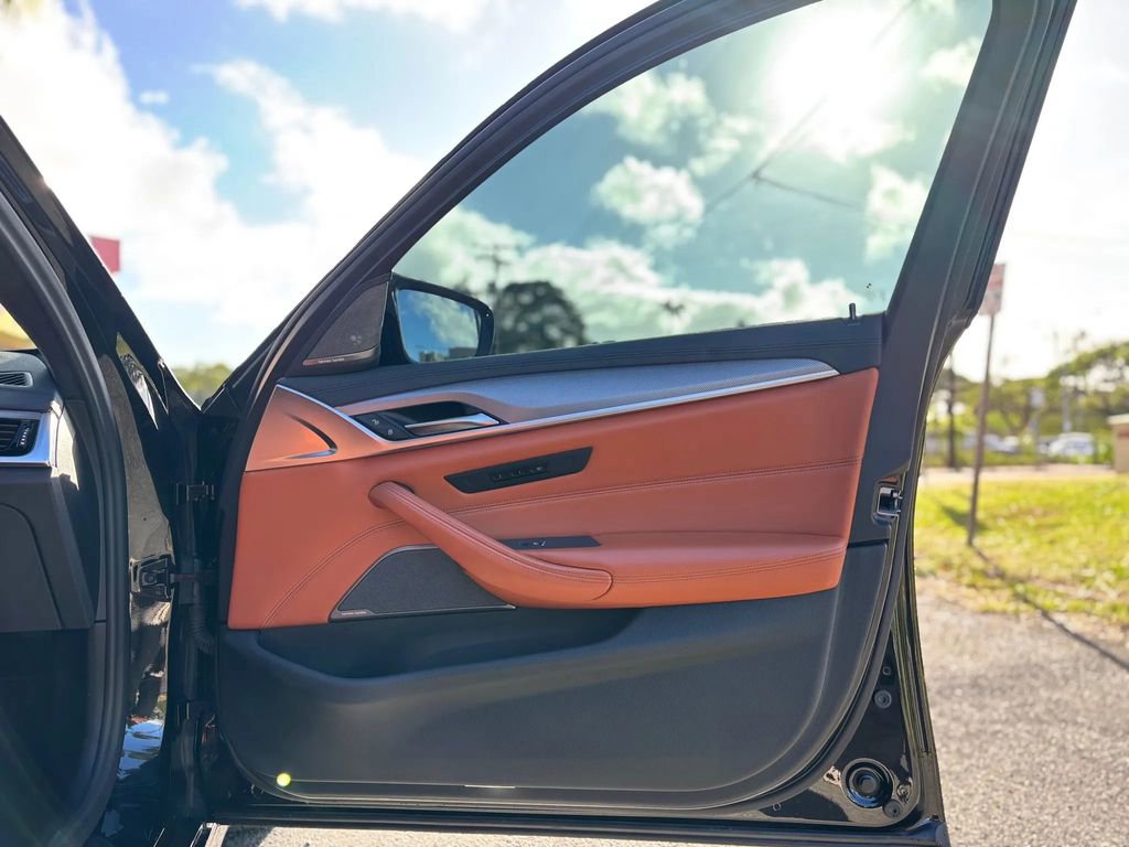 Used 2023 BMW M5 w/ Competition Package image 15