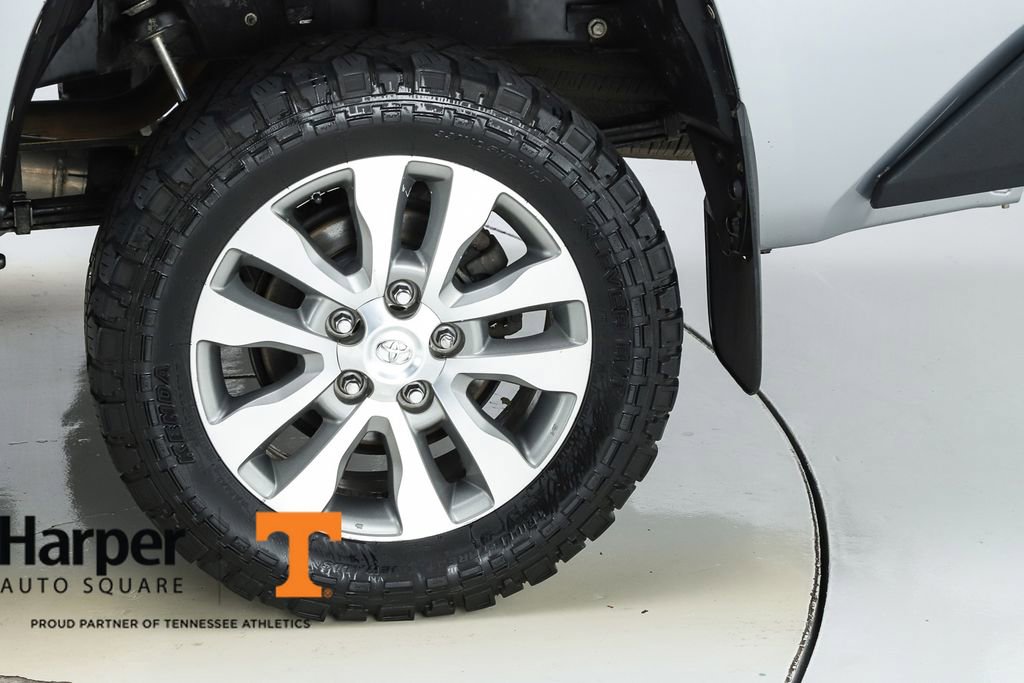 Used 2015 Toyota Tundra Limited w/ Limited Premium Package AWD/4WD image 43