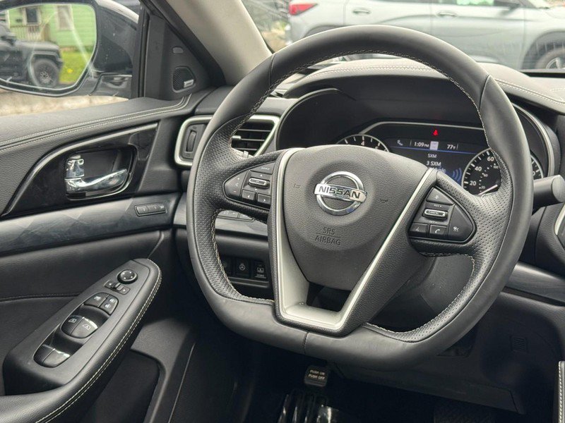 Used 2022 Nissan Maxima Platinum w/ Sport Mat Group FWD image 14