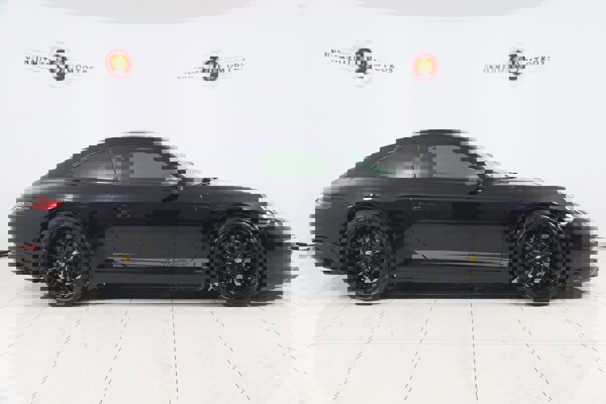 Used 2019 Porsche 911 Carrera T w/ Carrera T Interior Package image 2