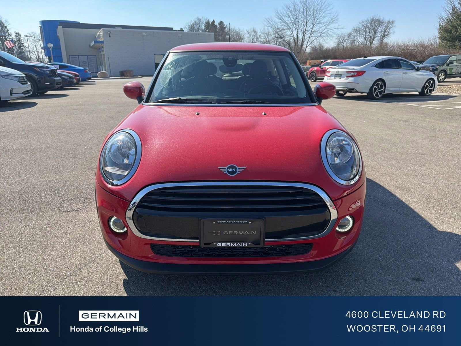 Used 2021 MINI Cooper 2-Door Hardtop image 2