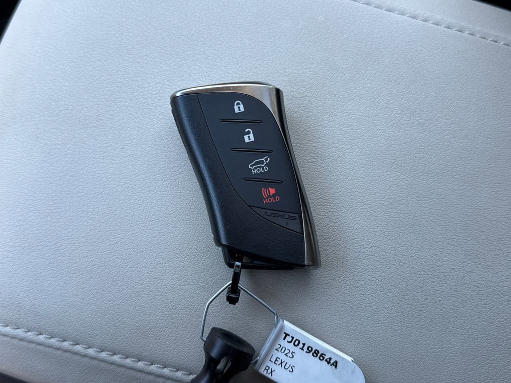 Used 2025 Lexus RX 350 w/ Convenience Package image 29