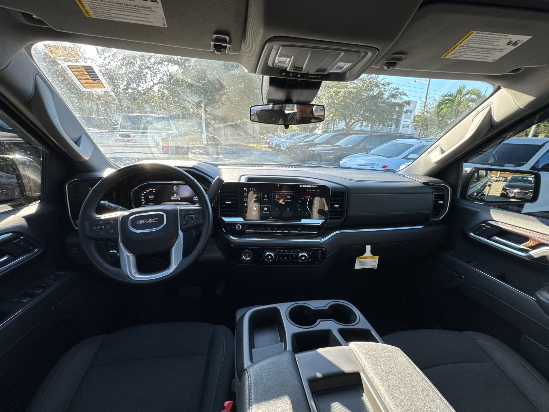 Used 2024 GMC Sierra 1500 Elevation image 26