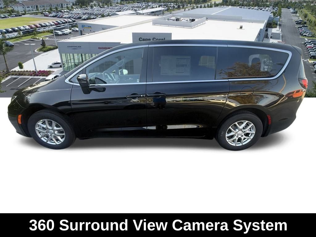 New 2026 Chrysler Pacifica Select image 8