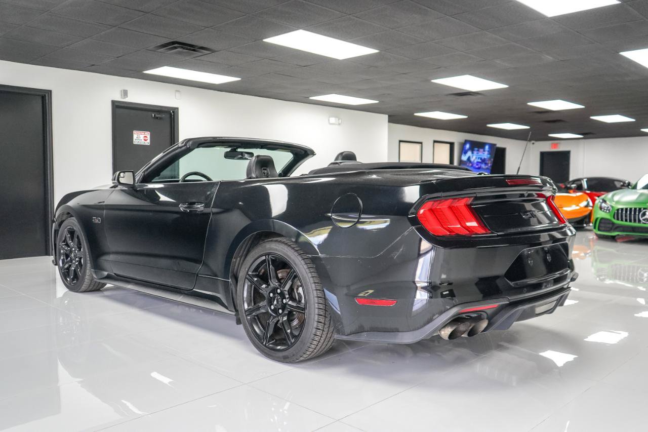 Used 2019 Ford Mustang GT Premium w/ Black Accent Package RWD image 3