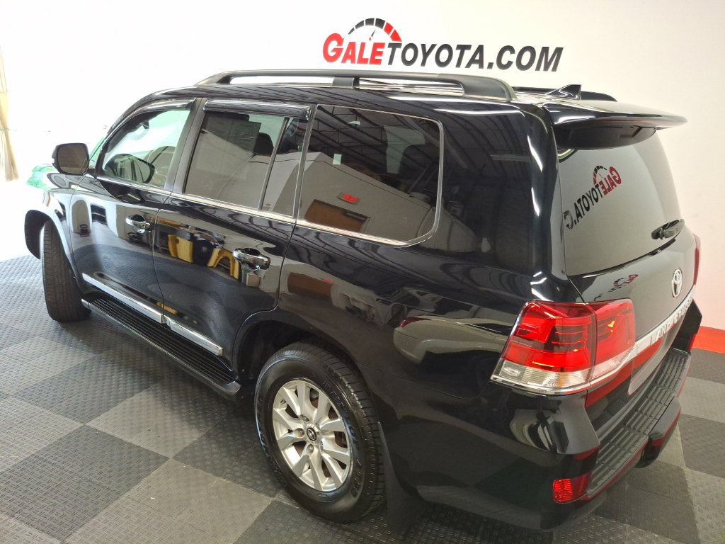 Used 2016 Toyota Land Cruiser AWD/4WD image 10