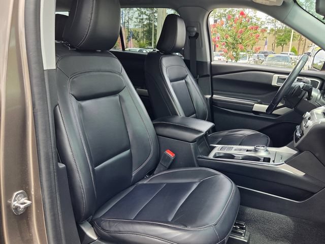 Used 2021 Ford Explorer XLT w/ Equipment Group 202A RWD image 18