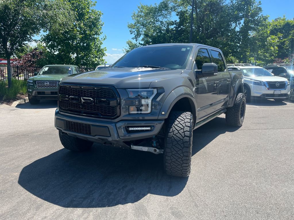 Used 2018 Ford F150 Raptor w/ Equipment Group 802A Luxury AWD/4WD image 3