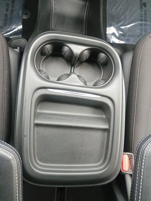 Used 2024 Chrysler Pacifica Touring FWD image 28