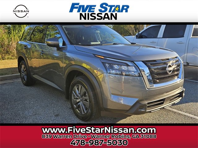 Used 2025 Nissan Pathfinder SV