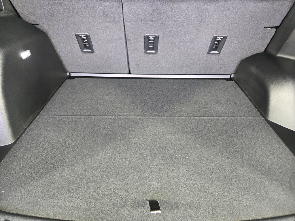 New 2026 Chevrolet Equinox RS w/ Convenience Package III FWD image 37