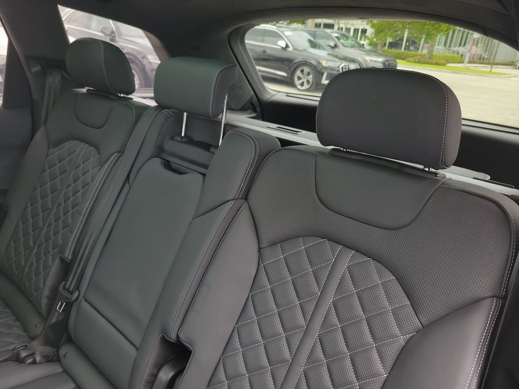 Certified 2023 Audi SQ7 Prestige w/ Prestige Package AWD/4WD image 26