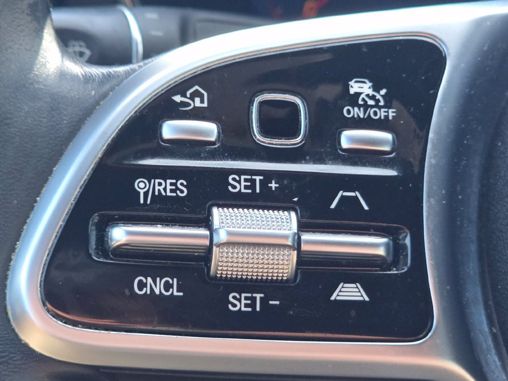 Used 2023 Mercedes-Benz C 300 4MATIC Cabriolet image 32
