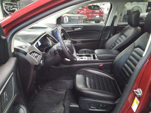 Used 2021 Ford Edge SEL w/ Convenience Package image 9