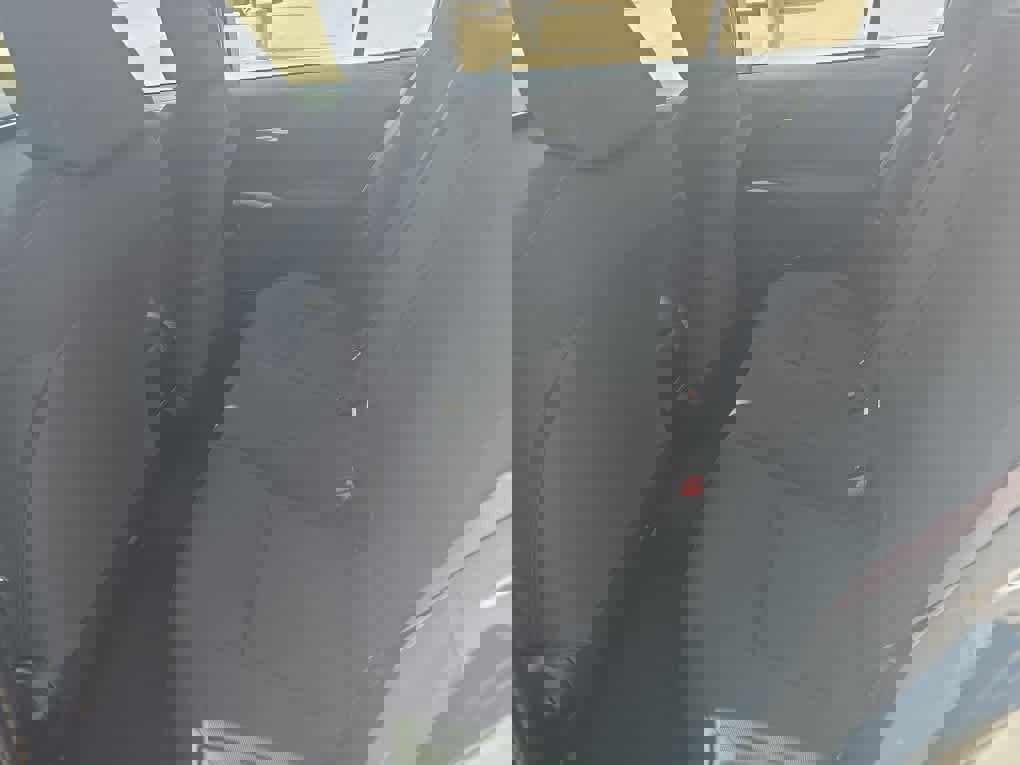 Used 2021 Toyota Corolla LE image 16