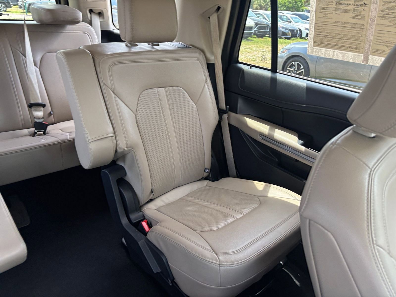 Used 2024 Ford Expedition Limited RWD image 42