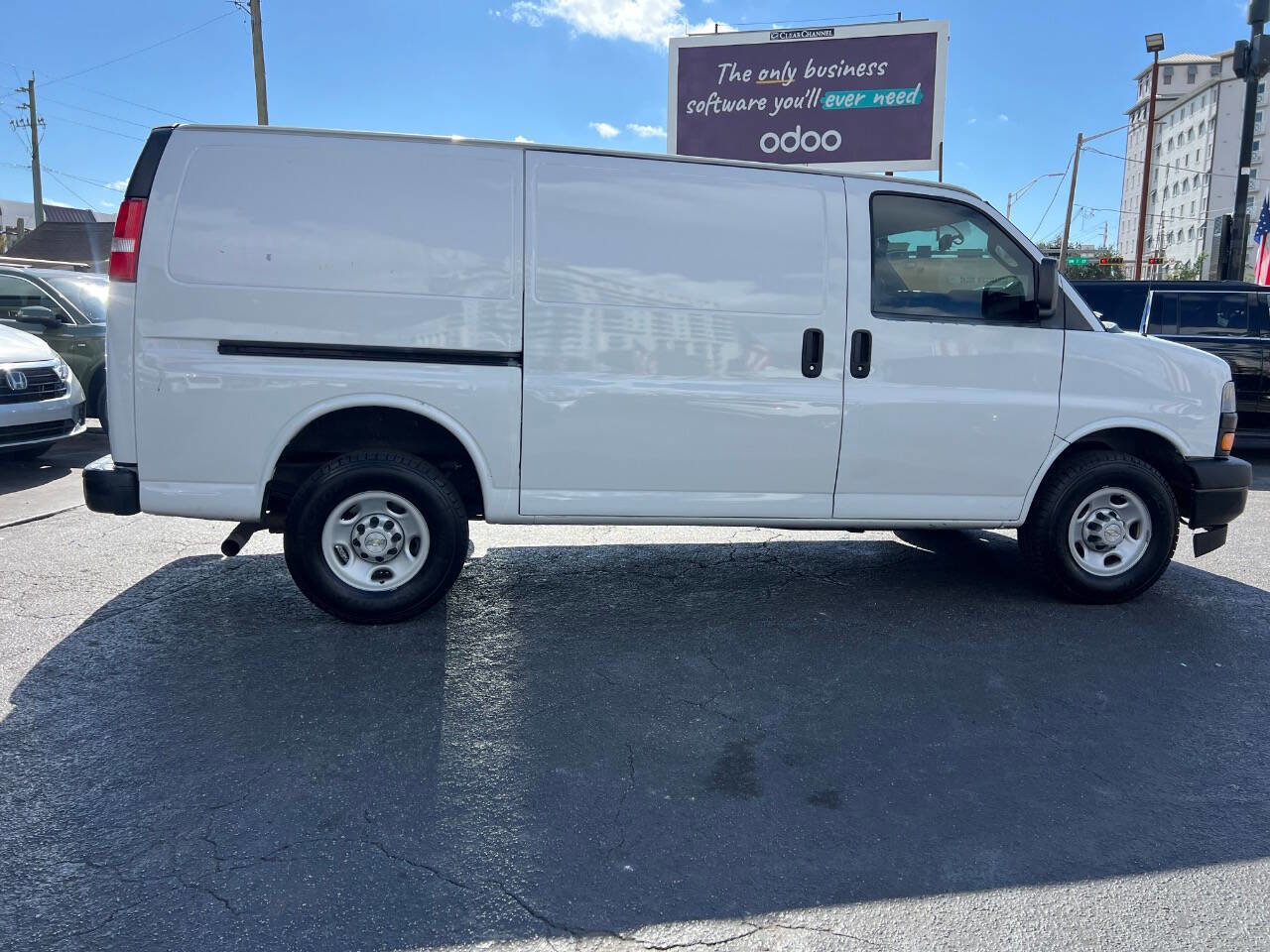Used 2021 Chevrolet Express 2500 2500 3dr Cargo Van w/ Driver Convenience Package image 6