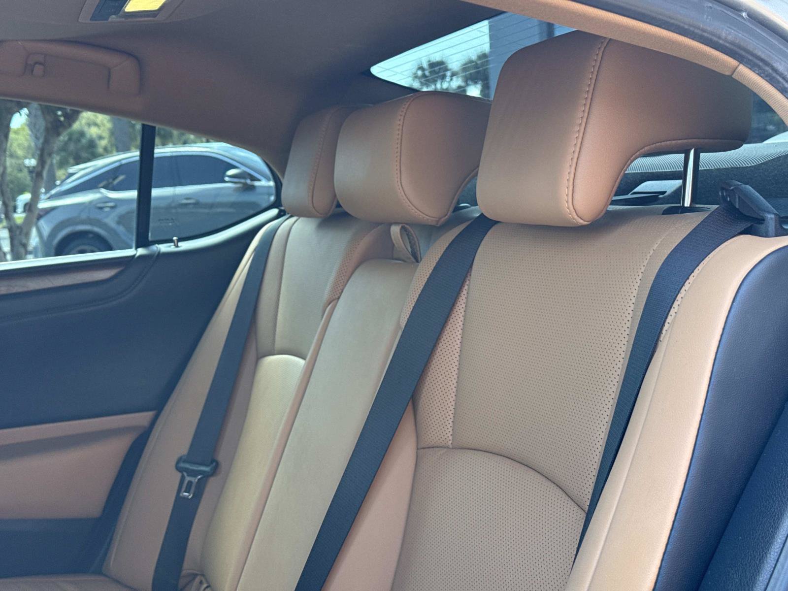 Used 2024 Lexus ES 350 w/ Premium Package FWD image 19