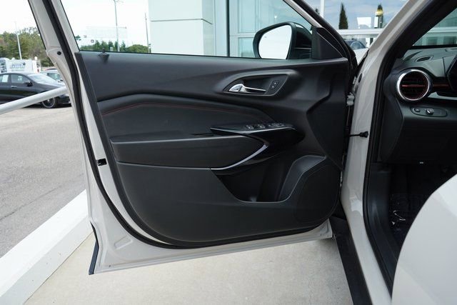 New 2026 Chevrolet Trax RS w/ Sunroof Package image 16