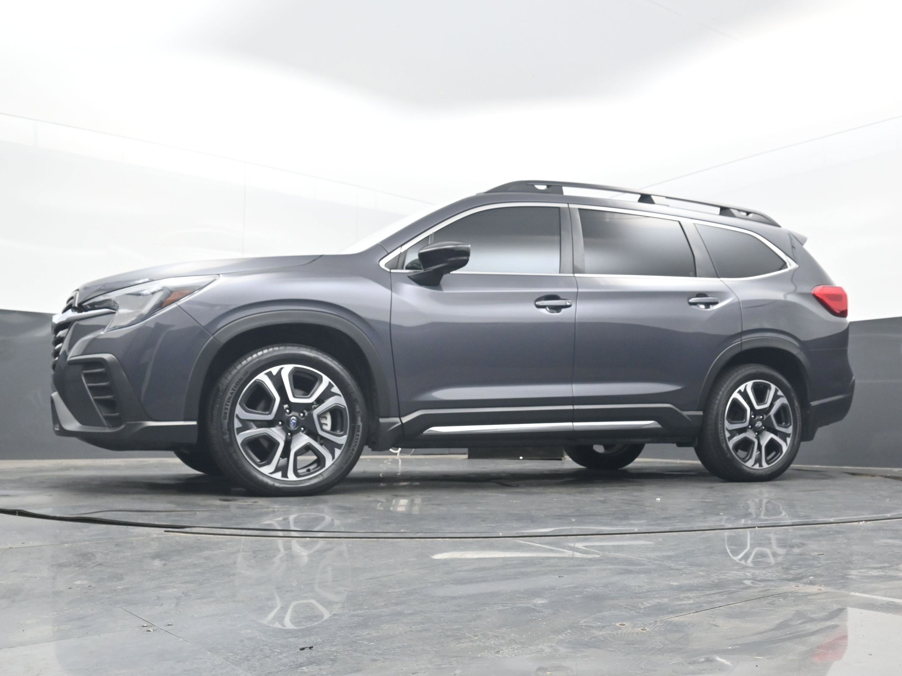 Used 2024 Subaru Ascent Limited image 26